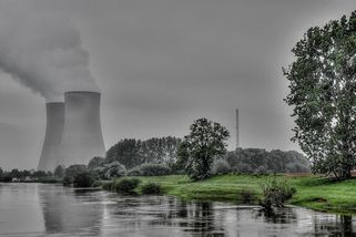 Polský ústavní soud odmítl klimatické předpisy EU, zato český Senát se zelené ideologii nepostavil - Médium.cz